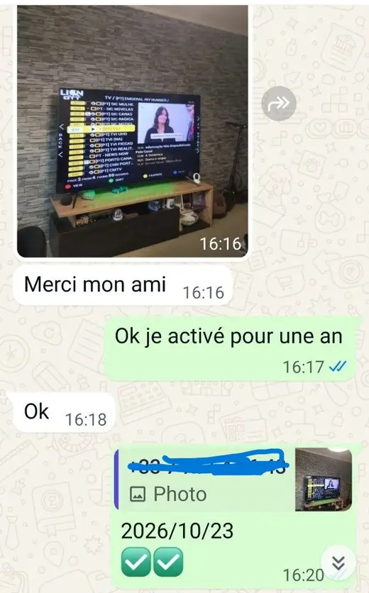 Conversation WhatsApp : un client remercie apres l'activation de son abonnement pour un an